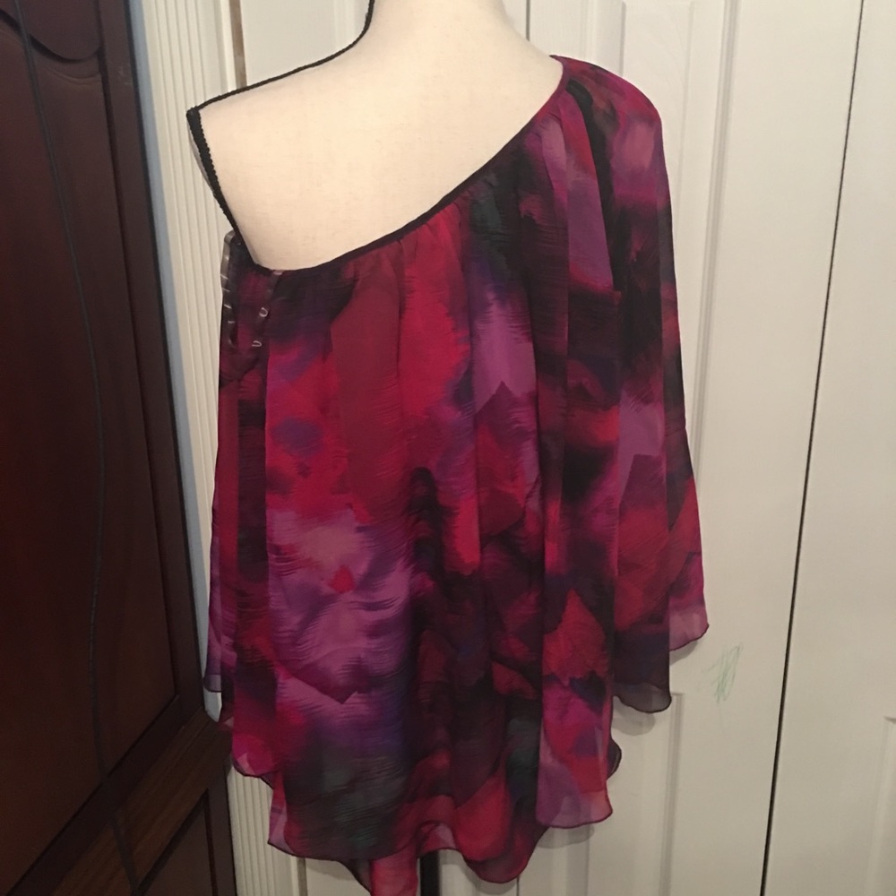 One shoulder blouse - Picture 3 of 4